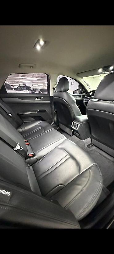 Kia: Kia K5: 2021 г., Седан — 10
