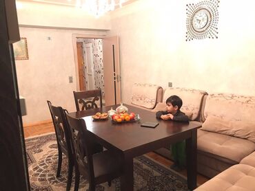 Köhnə tikili: Bakı, 2 otaqlı, Köhnə tikili, m. Elmlər Akademiyası, 54 kv. m -da lalafo.az — 2 Köhnə tikili: Bakı, 2 otaqlı, Köhnə tikili, m. Elmlər Akademiyası, 54 kv. m — 2