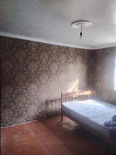 2 otaqli kohnə tikili: 2otaqlı mənzil – ayrıca mətbəx və sanitar qovşağı - Plan: giriş zalı — 1
