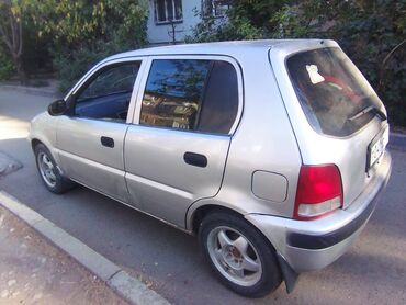 срочно продаю в связи с переездом: Honda Logo: 1999 г., 1.3 л, Вариатор, Бензин, Универсал