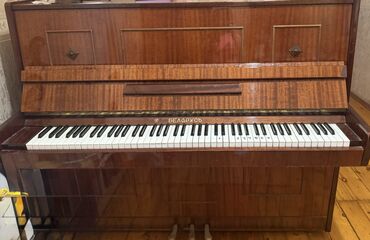 Tar: Piano, Belarus, Akustik