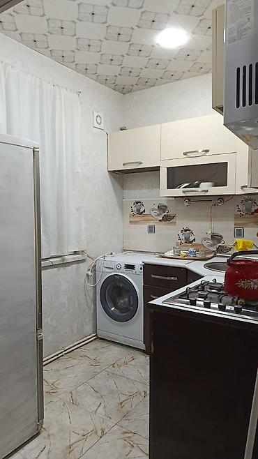 kiraye ecemi: Tələbə oğlanlara EV ! Əcəmi metrosuna 6 -7 deq mesafede 61,65,18 — 4