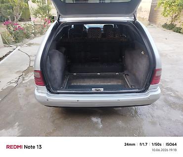 mersdes: Mercedes-Benz E-Class W210 Universal (kombi) – gümüş rəng 9000 və ya — 10