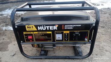 электро генераторов: Продам бензогенератор Huter DY 4000L в отличном состоянии. Куплен в