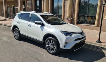 Toyota: Toyota RAV4: 2018 г., 2.5 л, Автомат, Бензин, Кроссовер