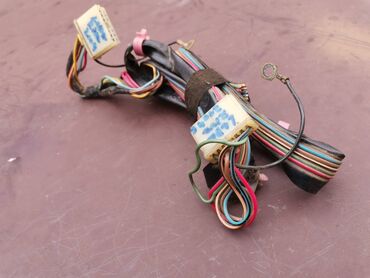 Auto delovi: Instalacija zadnjih štop lampi Lada 2107 Riva br.2. Polovno, očuvano — 3