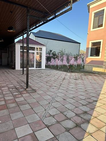Uzunmüddətli kirayə evlər: Maştağa Hovuzsuz, geniş həyətyanı sahəsi və ayrıca yay mətbəxi olan — 26
