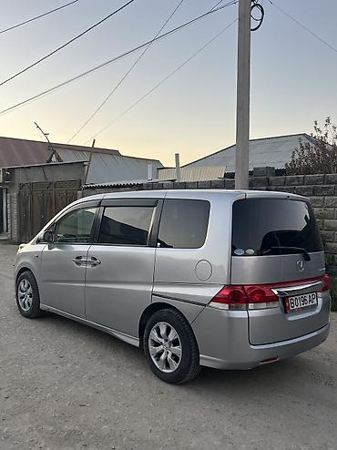 вукупка машина: Honda Stepwgn: 2005 г., 2 л, Автомат, Бензин, Минивэн — 5