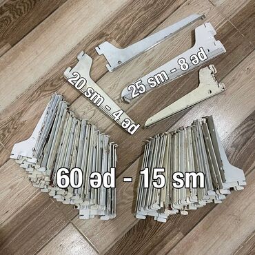 Bijuteriya vitrinləri: Ətir, aksesuar, bijuteriya vitrini Ünvan; Yeni Ramana, Şuşa şəhərciyi — 9