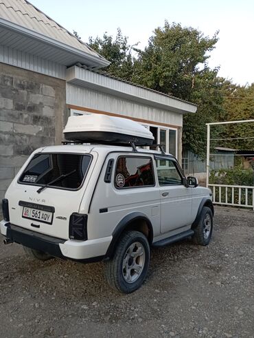запчасти на корейские авто конт 15г бишкек фото: ВАЗ (ЛАДА) 4x4 Нива: 2014 г., 1.7 л, Механика, Бензин, Внедорожник