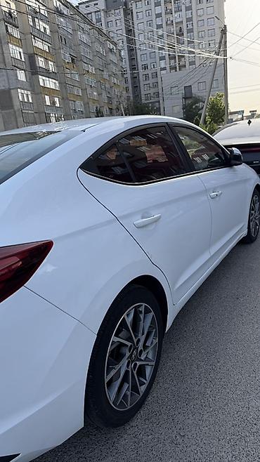 byd e6: Hyundai Avante: 2019 г., 1.6 л, Вариатор, Бензин, Седан — 5
