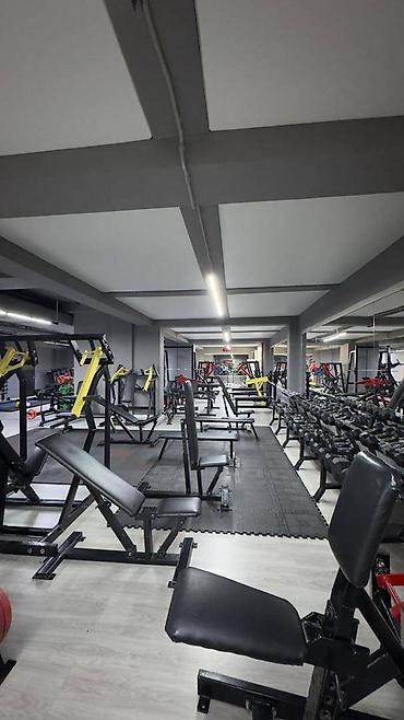 Башка коммерциялык кыймылсыз мүлктү сатуу: 🏢 ПРОДАЁТСЯ ГОТОВОЕ КОММЕРЧЕСКОЕ ПОМЕЩЕНИЕ 📍 Общая площадь: 392 м² + — 1