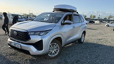 inno: Toyota Innova: 2025 г., 2 л, Автомат, Гибрид, Кроссовер — 1