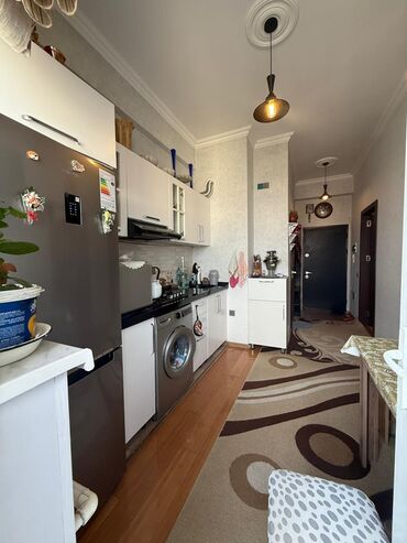 Balkonlar: Kristal 2 Də Kupçalı 2 Otaq. 55 Kv. 105 Min. 14 Ün- 11 İ. Hərbi — 8