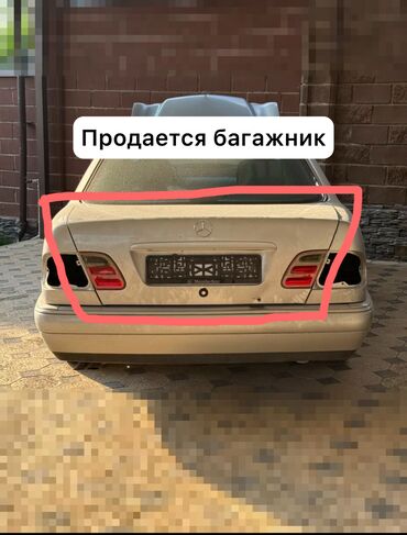 багажник w210: Крышка багажника Mercedes-Benz, 2002 г., Б/у, Оригинал