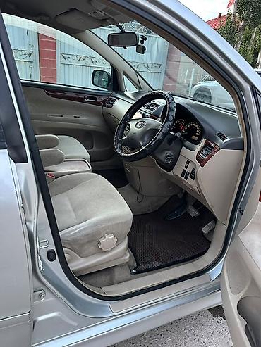 140 500: Toyota Ipsum: 2003 г., 2.4 л, Автомат — 5