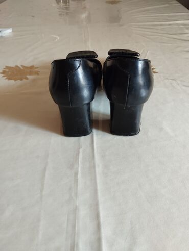 Tuflilər: Tuflilər, Ölçü: 38, rəng - Qara, İşlənmiş — 5