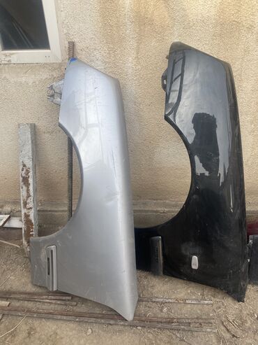 Крылья и комплектующие: Крыло Переднее правое Audi, 1994 г., Б/у, Оригинал — 9