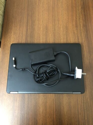 Dell: Dell Latitude E7440 noutbuk - Ekran: 14” mat LED - Klaviatura: tam — 8