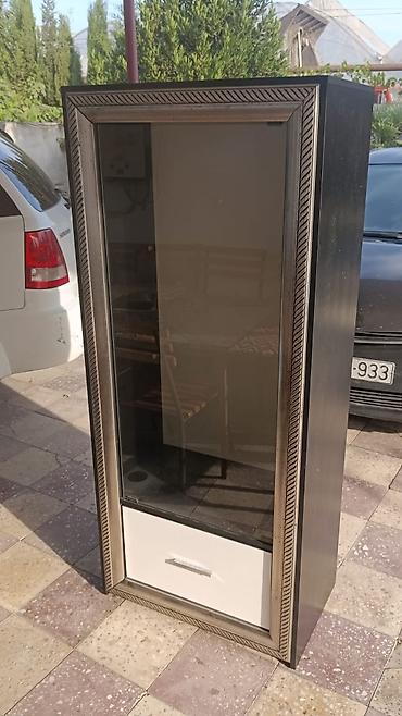 ofis dolab: Şüşə vitrinli dolab - Material: möhkəm MDF/kombinasiya, ön hissə tünd — 1