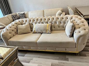 kohne divan: Klassik-lyuks üslubda 3 nəfərlik yumru formalı divan - Rəng: açıq bej — 1