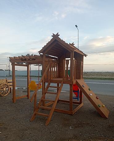 Uşaqlar üçün taxta oyun kompleksi - Tərkib: taxta oyun evi (üstü