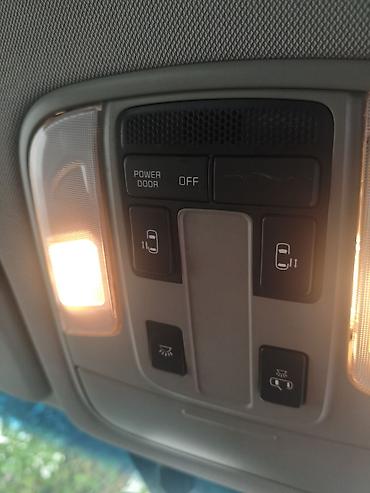 carnival: Kia Carnival: 2019 г., Минивэн — 7