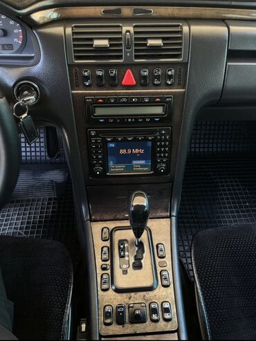 Mercedes-Benz: Mercedes-Benz E-Class: 2000 г., 3.2 л, Типтроник, Бензин, Седан — 11