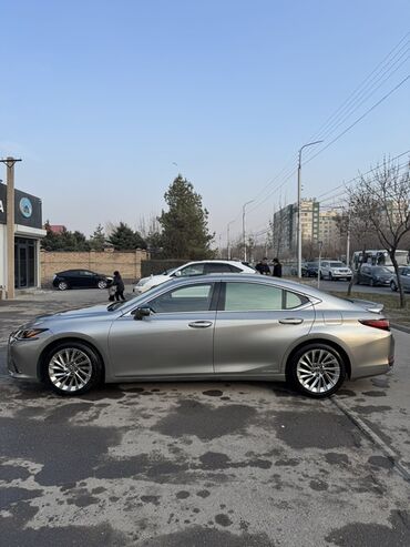 Lexus: Lexus ES: 2019 г., 2.5 л, Вариатор, Гибрид, Седан — 1