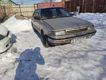 Toyota: Toyota Carina: 1989 г., 1.8 л, Механика, Бензин, Хэтчбэк