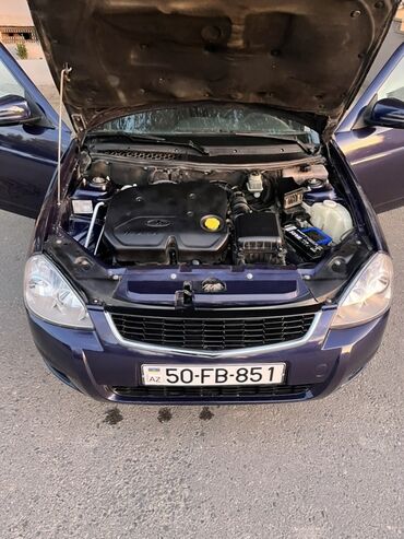 VAZ (LADA): VAZ (LADA) Priora: 1.6 l | 2015 il 262000 km Sedan — 4