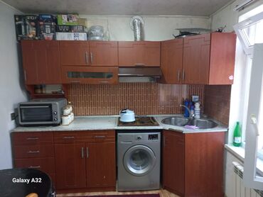 Ev üçün digər mebel: Metbex mebeli. 150man. Yaxsi veziyyetdedi.Olcu uzunluq 2.80sm.Qaz