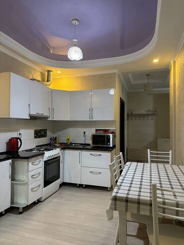 Посуточная аренда квартир: 3 комнаты, Душевая кабина, Постельное белье, Кондиционер — 7