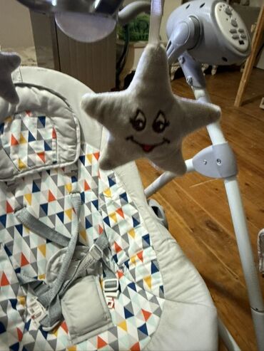 Beşiklər: Oğlan və qız üçün, İşlənmiş, Beşik, Yellənmə mexanizm ilə — 2