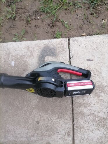 Ostali akumulatorski alati: Akumulatorski duvač lišća - Tip: ručni, bežični duvač za baštu - — 5