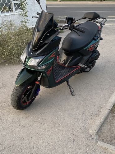 бумер скутер: Тип скутера 150 куб. см, Бензин, Б/у