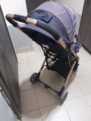 фирменный коляска: Балдар арабасы, түсү - Кызгылт көк, Колдонулган