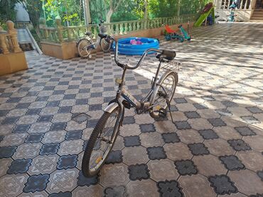 1 yaşdan yuxarı uşaqlar üçün velosipedlər: İşlənmiş Dörd təkərli Uşaq velosipedi Stels, 20", Ünvandan götürmə