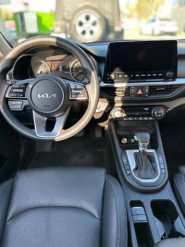 jeely coolray: Kia K3: 2021 г., 1.6 л, Вариатор, Бензин, Седан — 10