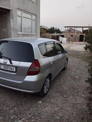 ford transit 2003: Honda Fit: 2001 г., 1.3 л, Автомат, Бензин, Хэтчбэк — 6