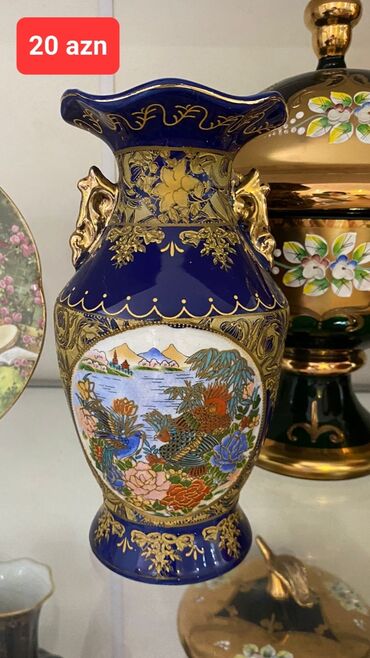 benovse gulu: Одна ваза, Богемское стекло