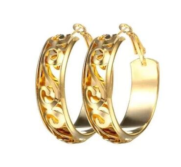 Minđuše: Mindjuse
Cena:950din — 5