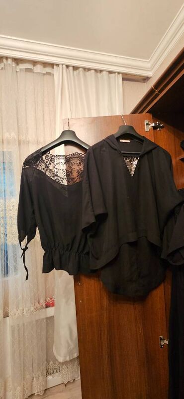 Köynək və bluzalar: Her biri 5 azn.ayeni kimidir hec bir problemi yoxdur.Elesi var hec — 16