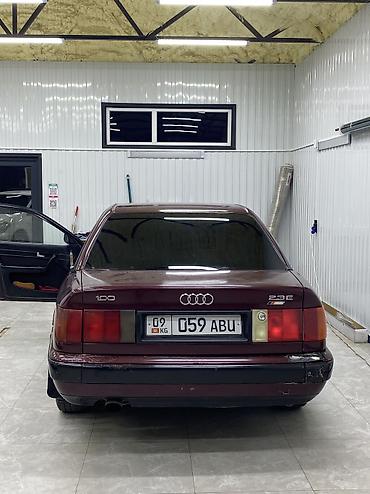 Унаа: Audi 100: 1992 г., 2.3 л, Кол менен иштөөчү, Бензин, Седан — 5