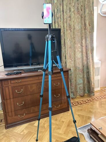 Другие аксессуары для фото/видео: Продаю ШТАТИВ прочный и практичный на железной ножках Штатив Jmary с — 6