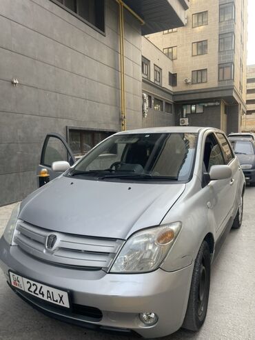 спойлер на тойота ист: Toyota ist: 2003 г., 1.3 л, Автомат, Бензин, Хетчбек