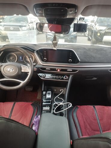 Hyundai: Hyundai Sonata: 2019 г., 2 л, Автомат, Газ, Седан — 8