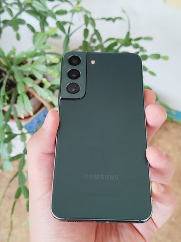 Samsung: Samsung Galaxy S22, Б/у, 256 ГБ, цвет - Зеленый, 2 SIM
