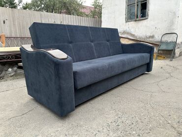 Прямые диваны: Прямой диван, Новый, Трехместный — 11