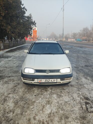 авто 07: Volkswagen Golf: 1992 г., 1.8 л, Механика, Бензин